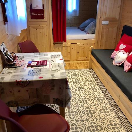 Gîte Roulotte - La clé du bonheur Orve Extérieur photo